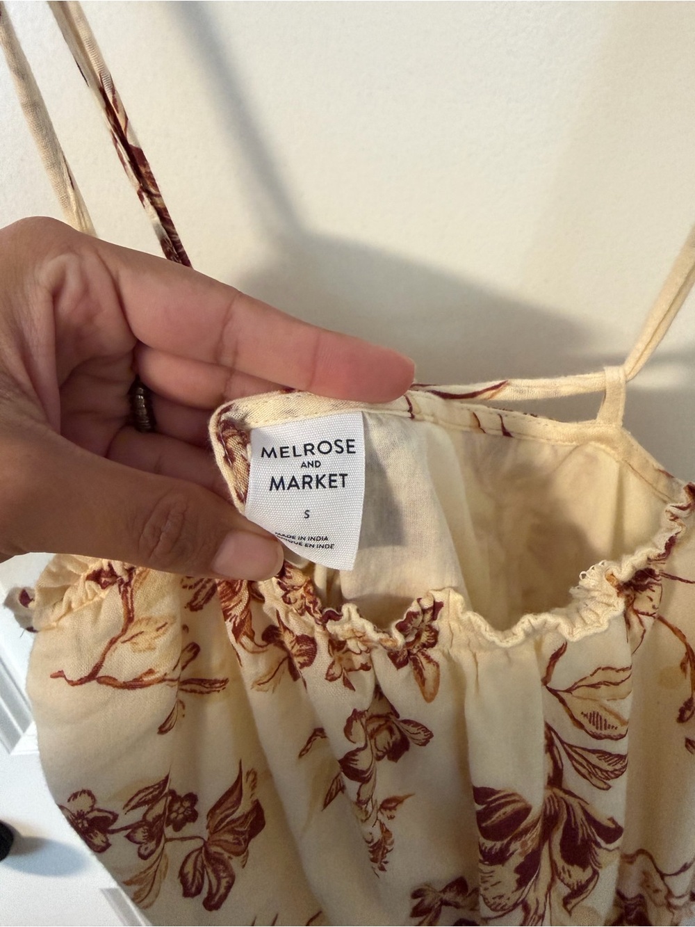 Melrose and Market Floral Cream midi Sundress in small with adjustable tie strap - Picture 3 of 6